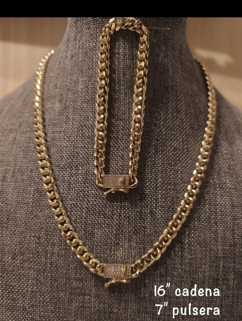 The surface is plated with a thin layer of real gold 14k.16"Necklace 7"Bracelet.